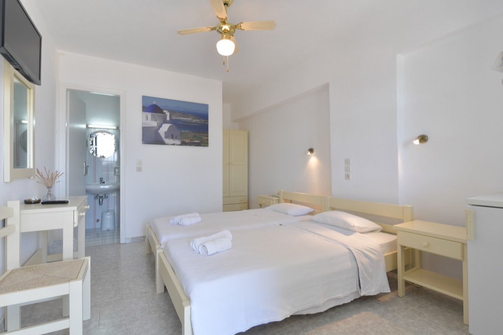 bocamvigliesrooms_hotel_paros_Greece_008